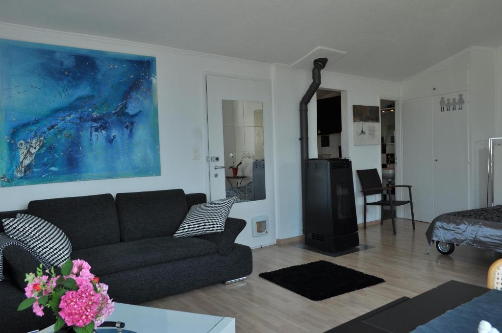 Casa Grillino Apartment โลการ์โน ภายนอก รูปภาพ